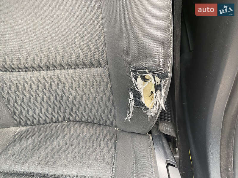 Седан BMW 3 Series 2000 в Новомосковську