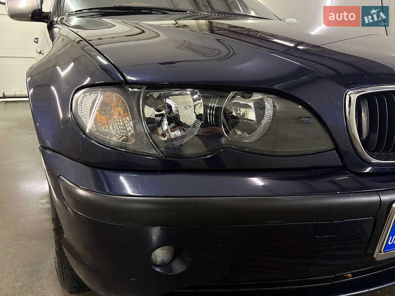 Седан BMW 3 Series 2004 в Києві