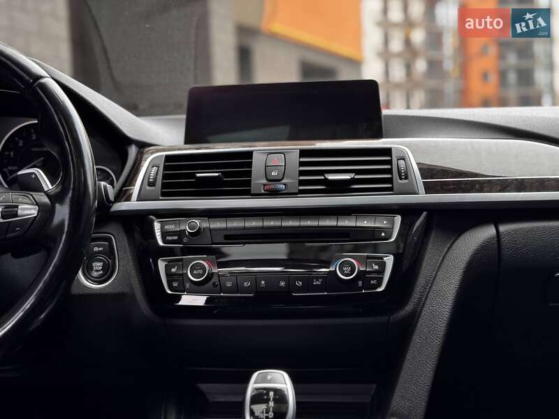 Седан BMW 3 Series 2016 в Ивано-Франковске