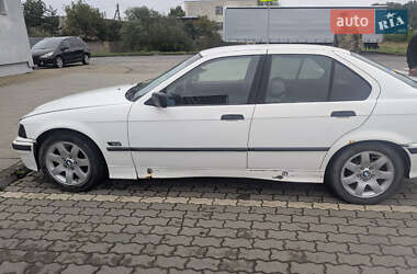 Седан BMW 3 Series 1993 в Львові