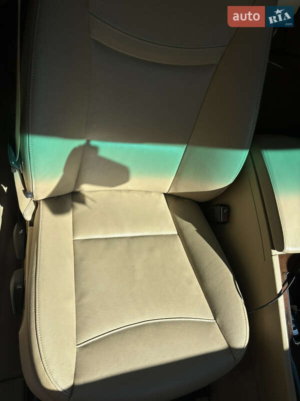 Седан BMW 3 Series 2011 в Николаеве