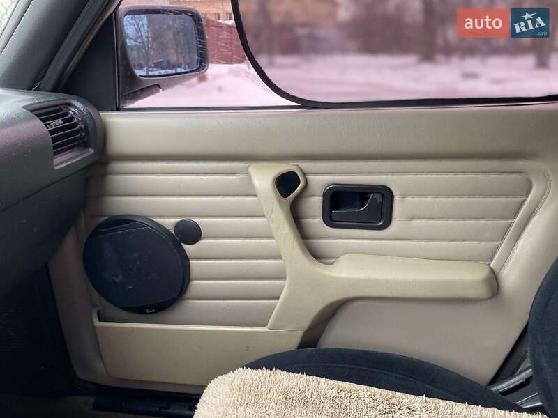 Седан BMW 3 Series 1989 в Киеве фото 7 Седан BMW 3 Series 1989 в Киеве