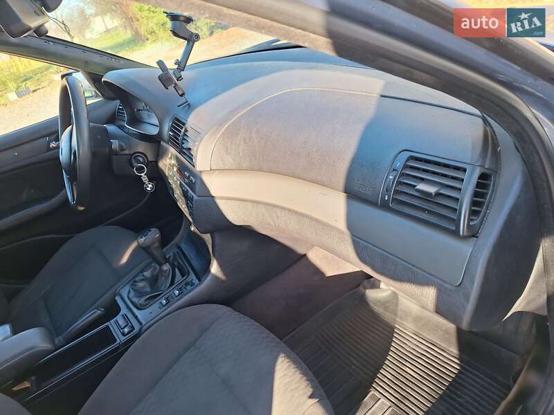 Универсал BMW 3 Series 2001 в Черновцах