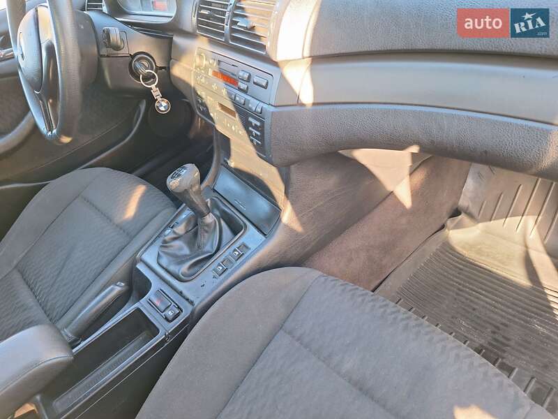 Универсал BMW 3 Series 2001 в Черновцах