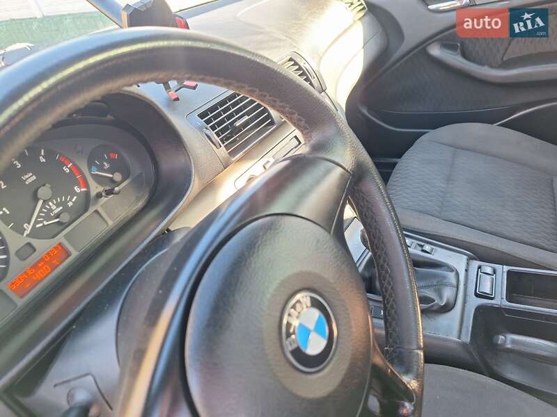 Универсал BMW 3 Series 2001 в Черновцах