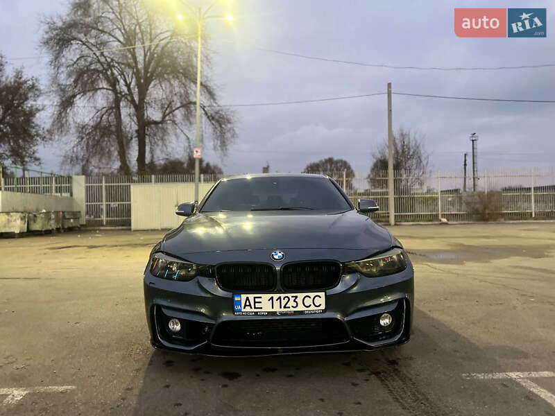 Седан BMW 3 Series 2013 в Дніпрі