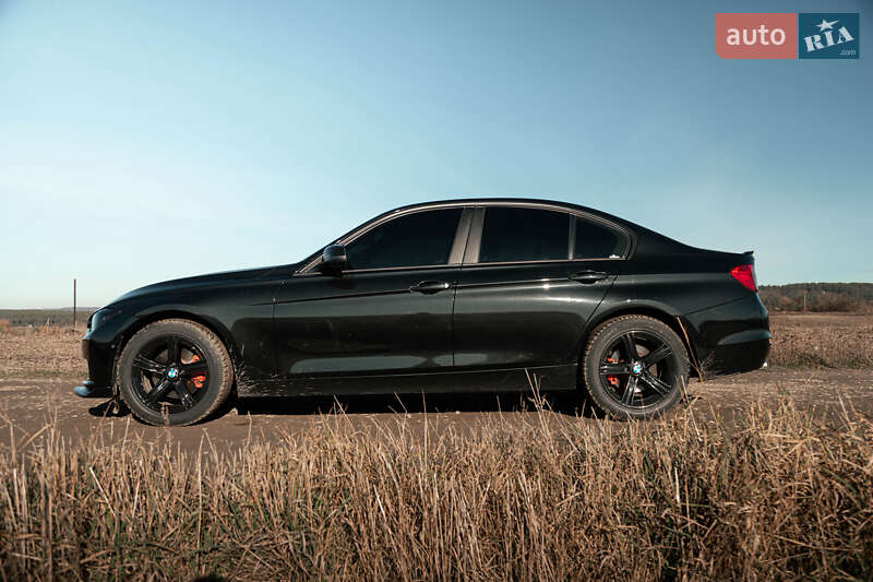 Седан BMW 3 Series 2015 в Золочеве фото 15 Седан BMW 3 Series 2015 в Золочеве