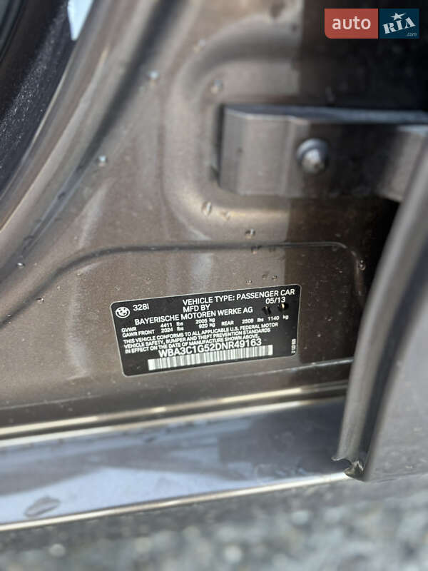 Седан BMW 3 Series 2013 в Баре