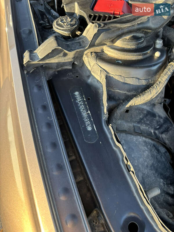 Седан BMW 3 Series 2013 в Баре