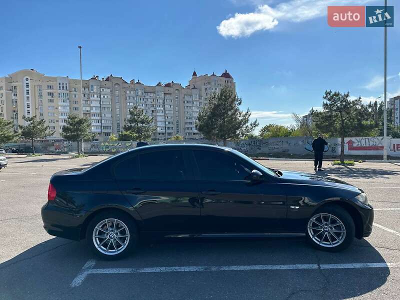 Седан BMW 3 Series 2010 в Николаеве фото 8 Седан BMW 3 Series 2010 в Николаеве
