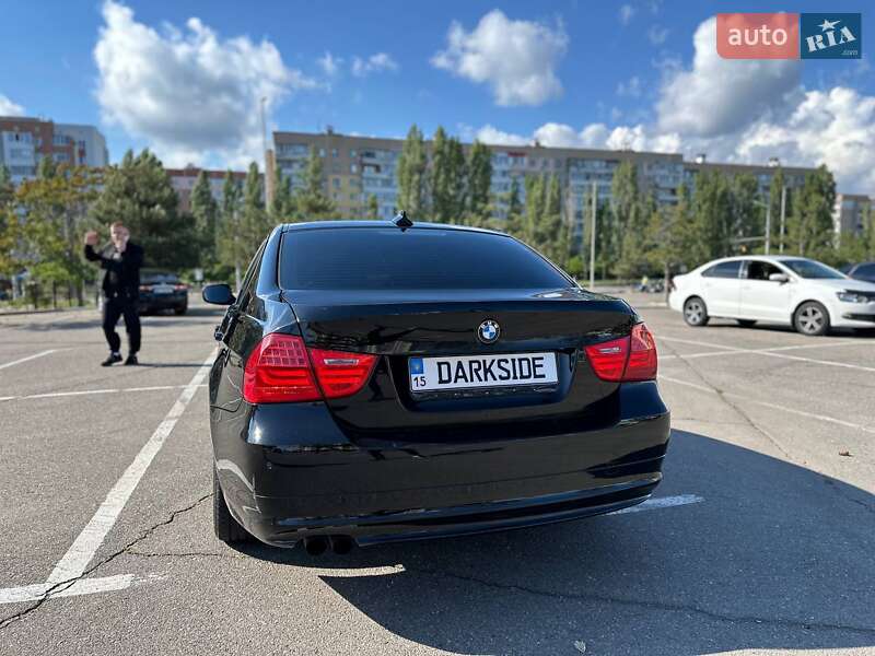 Седан BMW 3 Series 2010 в Николаеве фото 5 Седан BMW 3 Series 2010 в Николаеве