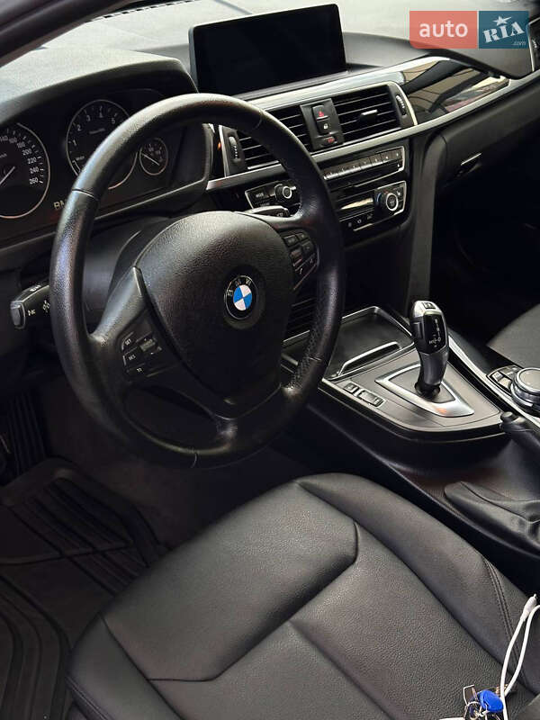 Седан BMW 3 Series 2015 в Броварах