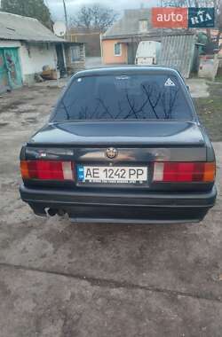 Седан BMW 3 Series 1986 в Петриківці