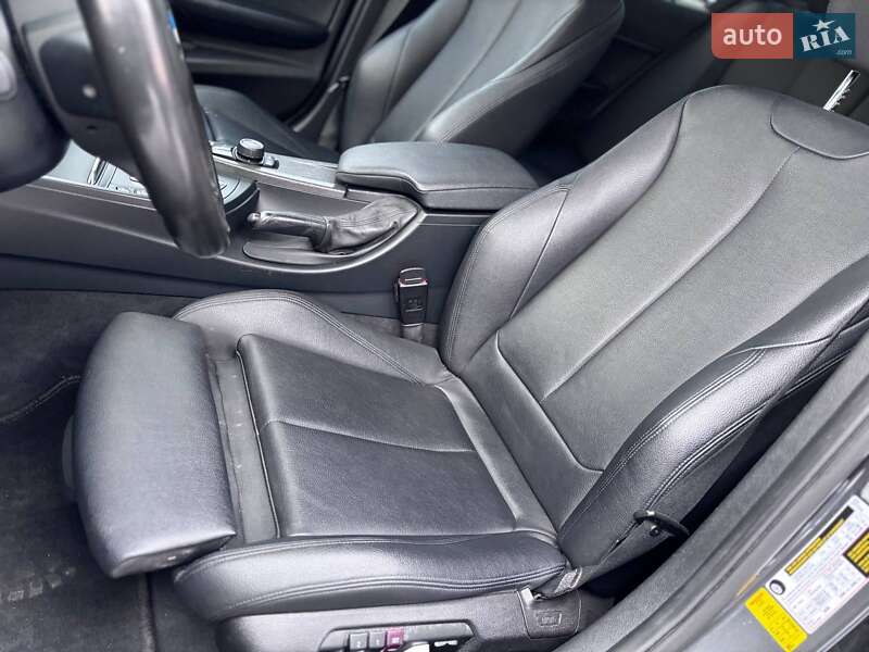 Седан BMW 3 Series 2016 в Коломые