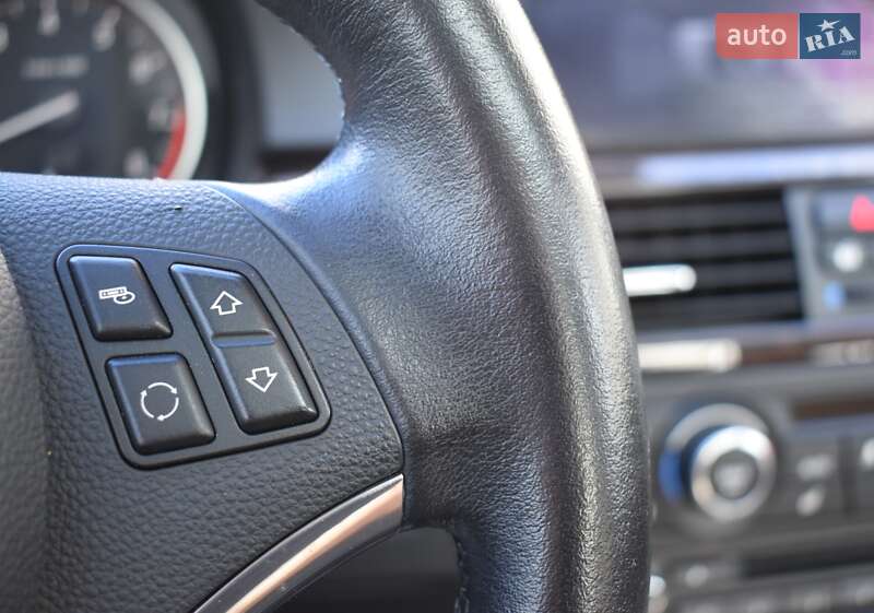 Купе BMW 3 Series 2012 в Киеве фото 9 Купе BMW 3 Series 2012 в Киеве