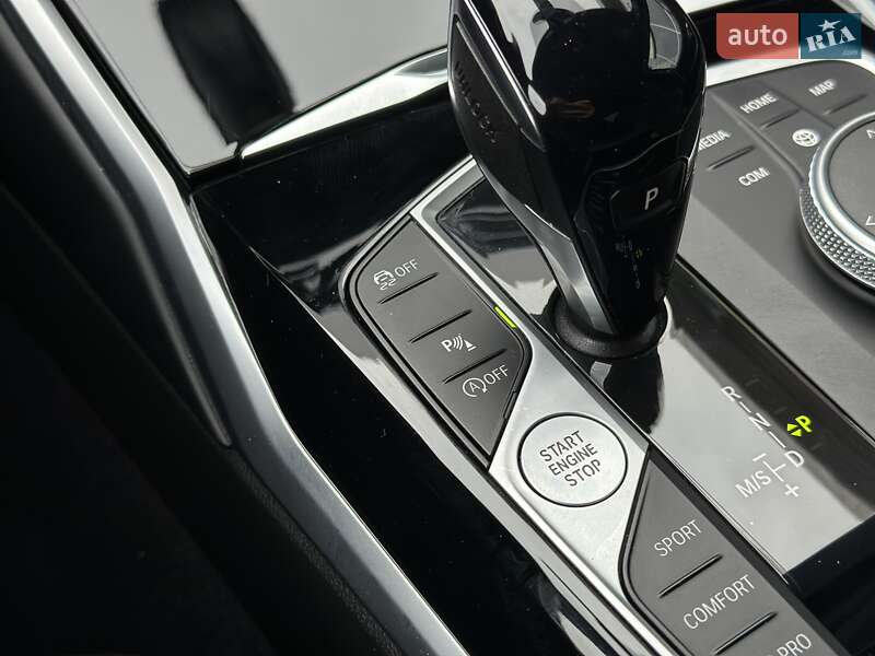 Седан BMW 3 Series 2022 в Киеве