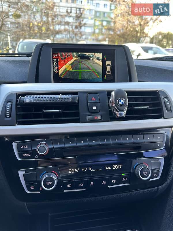 Седан BMW 3 Series 2015 в Сумах