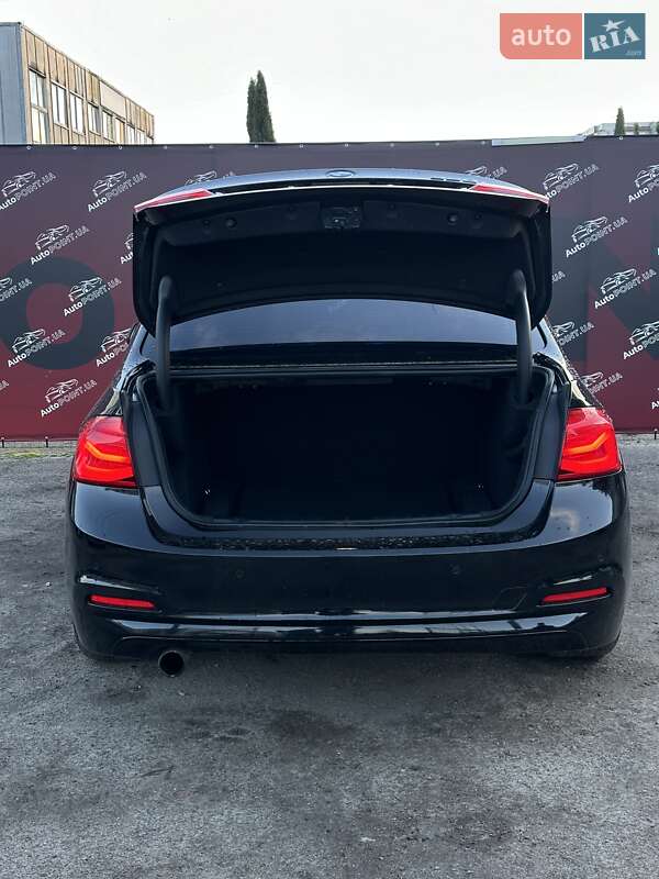 Седан BMW 3 Series 2015 в Сумах