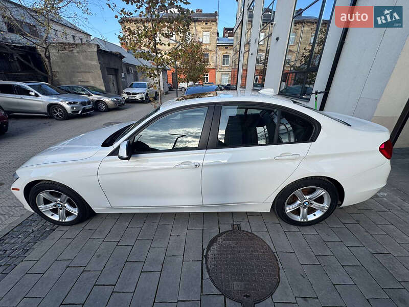 Седан BMW 3 Series 2014 в Львове