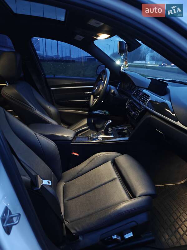 Седан BMW 3 Series 2017 в Львове