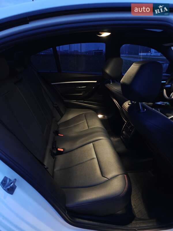 Седан BMW 3 Series 2017 в Львове