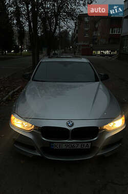 Седан BMW 3 Series 2016 в Дніпрі