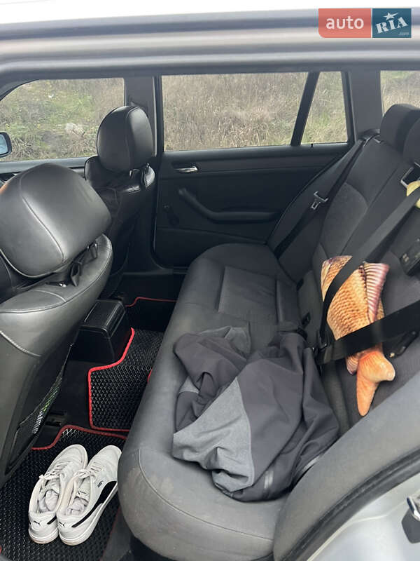 Универсал BMW 3 Series 2002 в Киеве фото 14 Универсал BMW 3 Series 2002 в Киеве