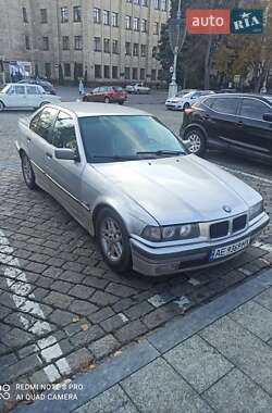 Седан BMW 3 Series 1995 в Харькове