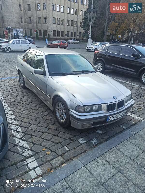 Седан BMW 3 Series 1995 в Харкові фото 2 Седан BMW 3 Series 1995 в Харкові