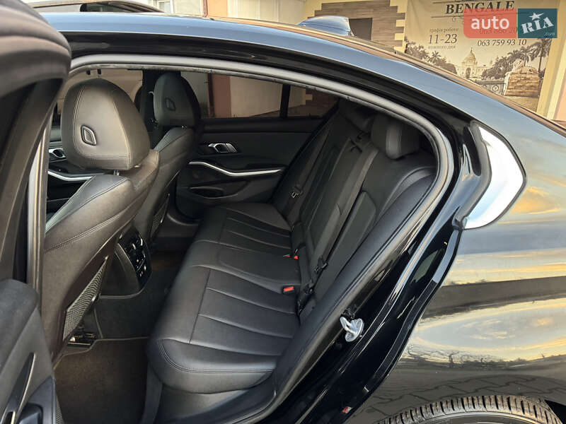 Седан BMW 3 Series 2020 в Луцьку