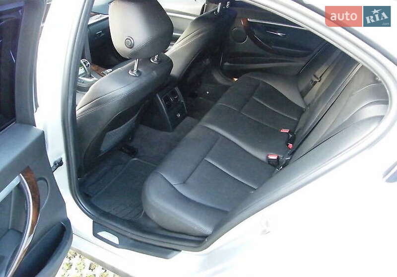 Седан BMW 3 Series 2016 в Одессе