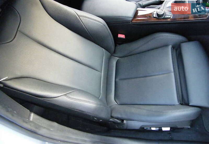 Седан BMW 3 Series 2016 в Одессе