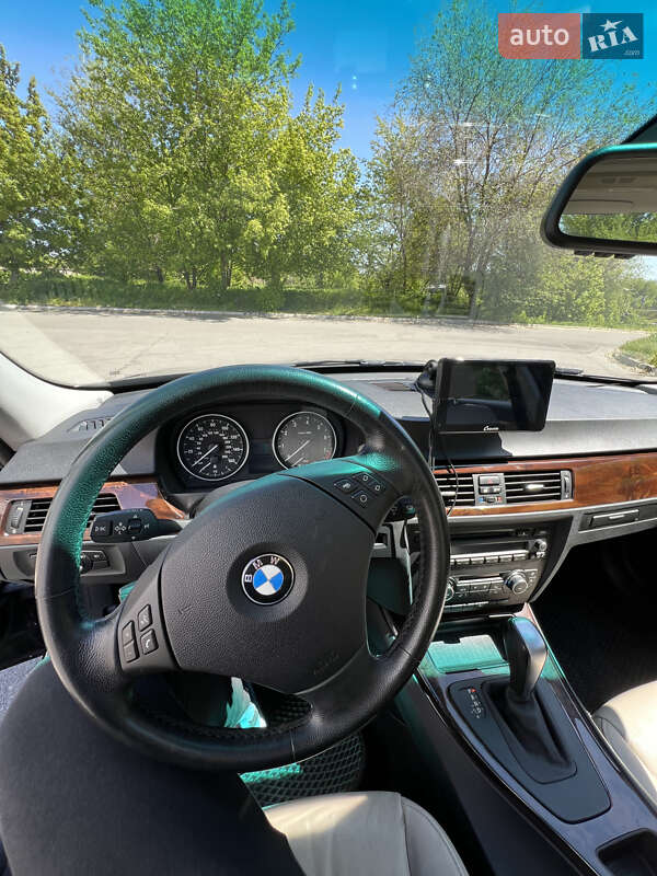 Седан BMW 3 Series 2011 в Днепре