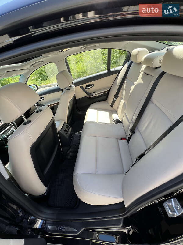 Седан BMW 3 Series 2011 в Днепре