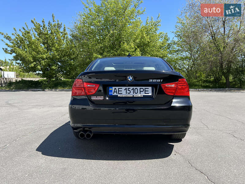 Седан BMW 3 Series 2011 в Днепре