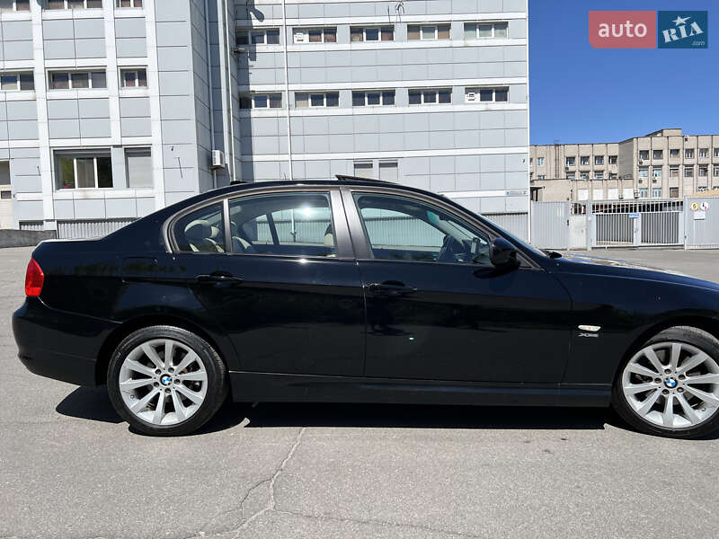 Седан BMW 3 Series 2011 в Днепре
