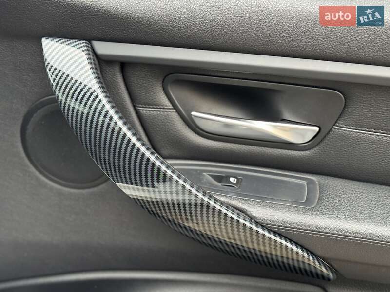 Седан BMW 3 Series 2012 в Сарнах