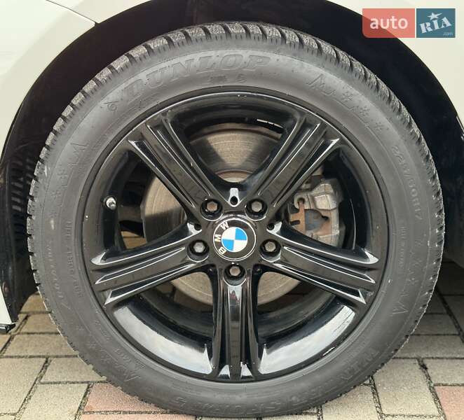 Седан BMW 3 Series 2012 в Сарнах