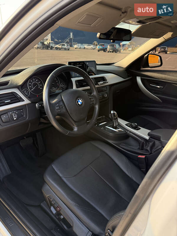 Седан BMW 3 Series 2014 в Полтаве