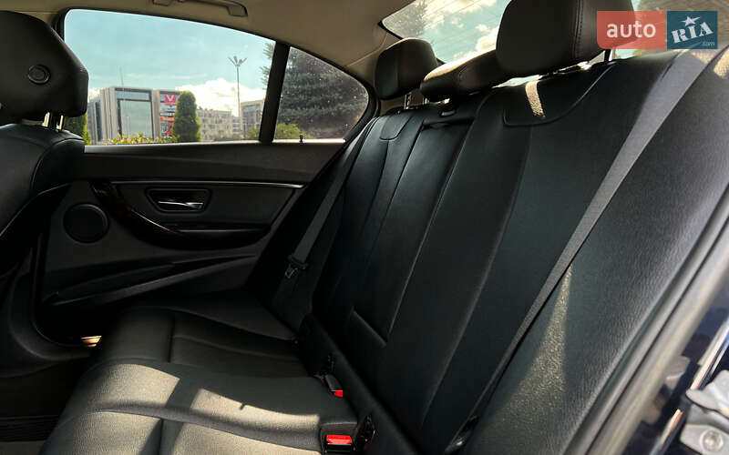 Седан BMW 3 Series 2014 в Львове
