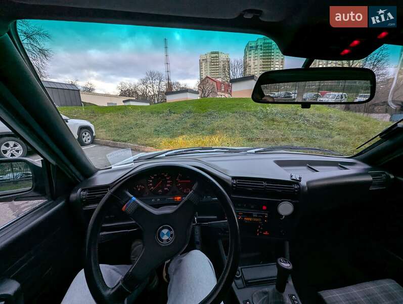Седан BMW 3 Series 1987 в Киеве фото 13 Седан BMW 3 Series 1987 в Киеве