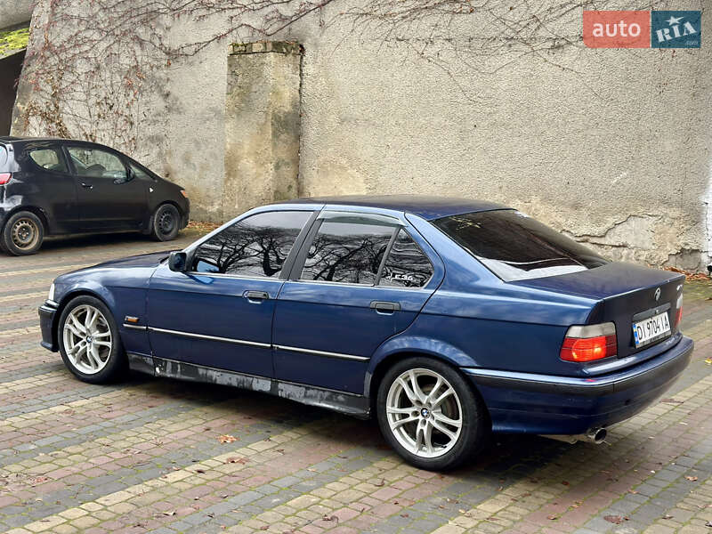 Седан BMW 3 Series 1993 в Чернівцях фото 6 Седан BMW 3 Series 1993 в Чернівцях