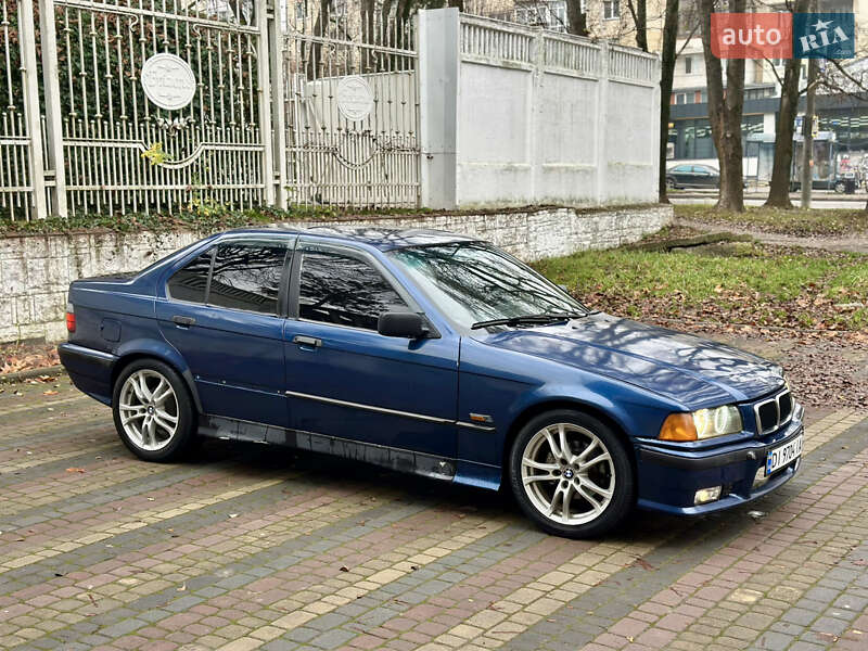 Седан BMW 3 Series 1993 в Чернівцях фото 10 Седан BMW 3 Series 1993 в Чернівцях