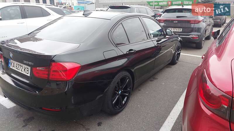 Седан BMW 3 Series 2012 в Киеве