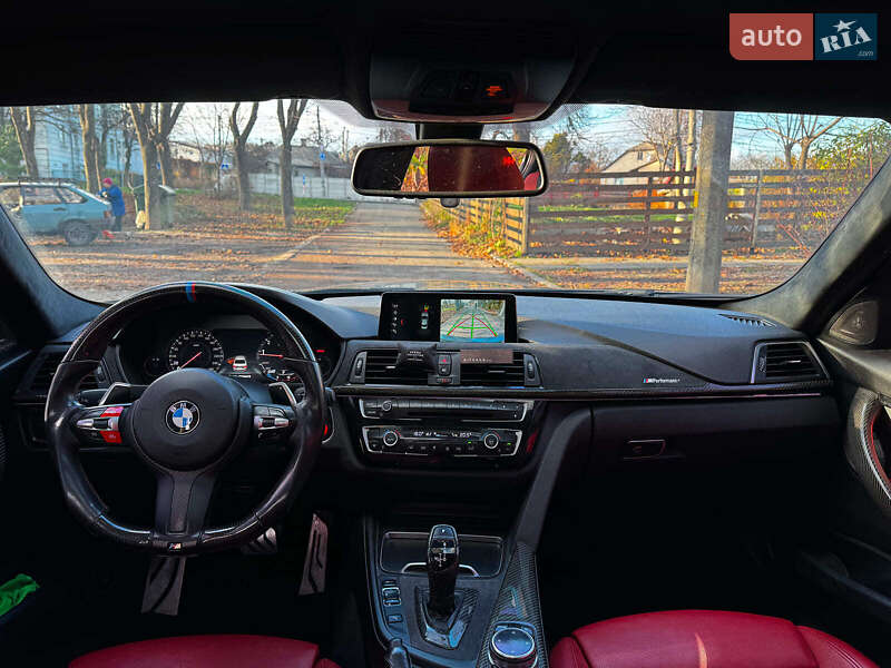 Седан BMW 3 Series 2016 в Киеве
