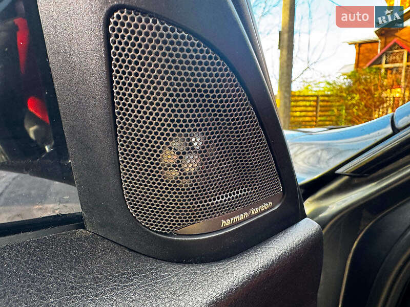 Седан BMW 3 Series 2016 в Киеве