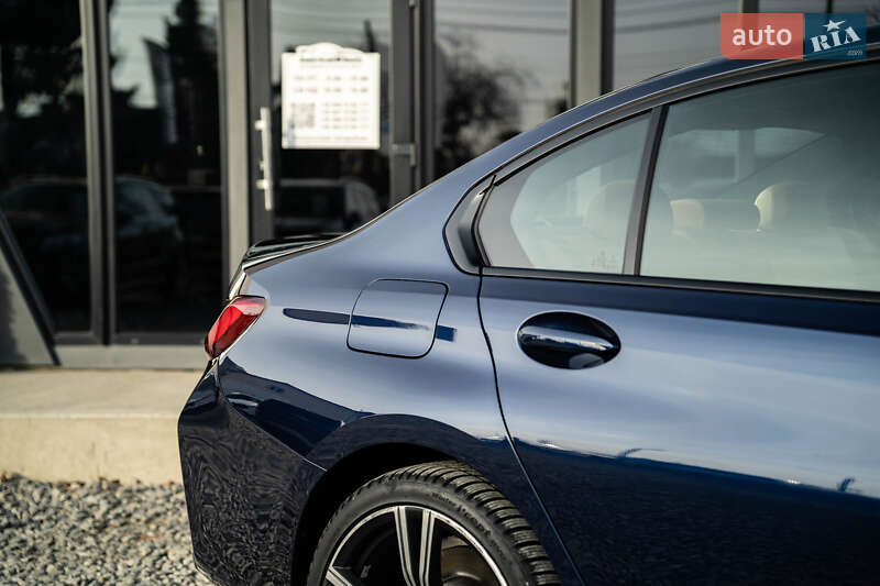 Седан BMW 3 Series 2019 в Черновцах