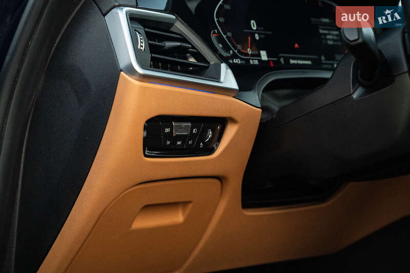 Седан BMW 3 Series 2019 в Черновцах