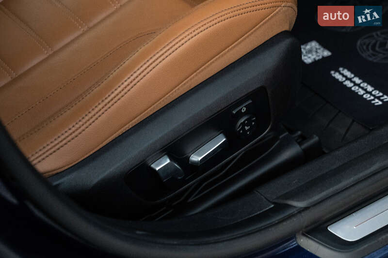 Седан BMW 3 Series 2019 в Черновцах