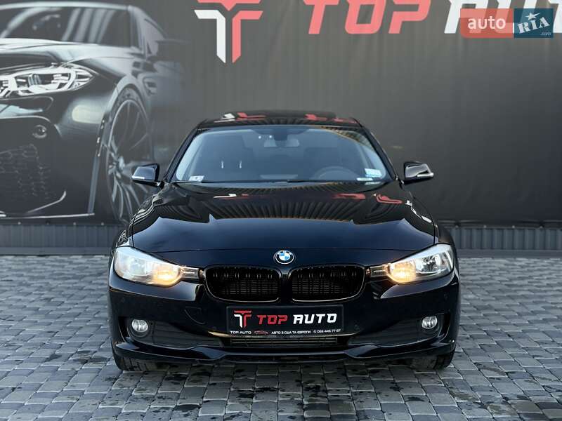 Седан BMW 3 Series 2015 в Львове